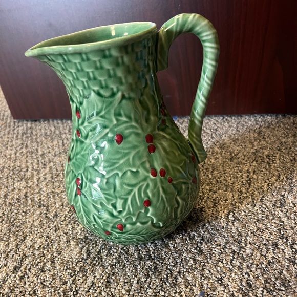 Bordallo Pinheiro - Portugal - holly glass pitcher - Picture 5 of 6